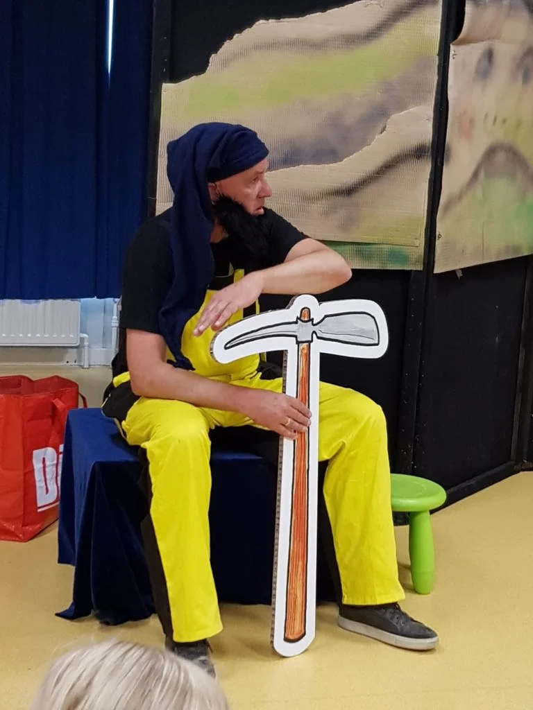 Tante Jellebel en kabouter Hump poster